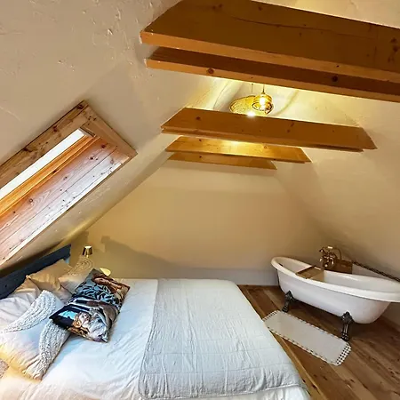 Szumidomki Strefa Z Jacuzzi Sauna Widok Na Potok דירה