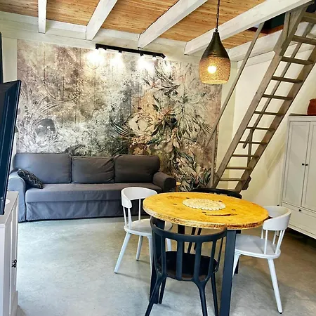 Szumidomki Strefa Z Jacuzzi Sauna Widok Na Potok דירה