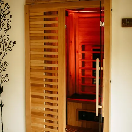 Apartment Szumidomki Strefa Z Jacuzzi Sauna Potok